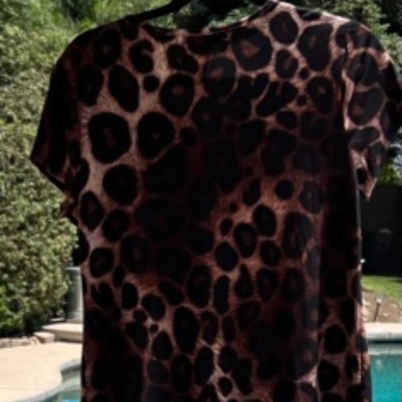 Adele & May Leopard Animal Print Top Size Medium Short sleeve - Picture 5 of 6